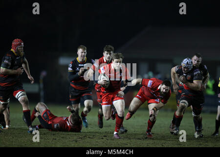 Ebbw Vale, Wales, 23 févr. 2014. Nathan Fowles d'Édimbourg rugby © fait une pause . Match de rugby Pro Guinness14, Dragons v Edinburgh Rugby à Eugene Cross Park à Ebbw Vale, dans le sud du Pays de Galles le vendredi 23 février 2018.pic par Andrew Verger/Alamy Live News Banque D'Images