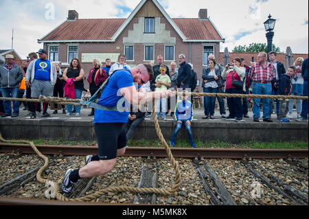 Les Pays-Bas. Le Stadskanaal. 02-07-2017. Championnat néerlandais train tirant. Banque D'Images