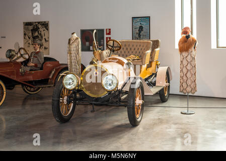Malaga, Espagne - décembre 7, 2016 : un millésime 1907 Roadster Richmond location appartient à la collection présentée au Musée de l'Automobile de Malaga en Espagne. Banque D'Images