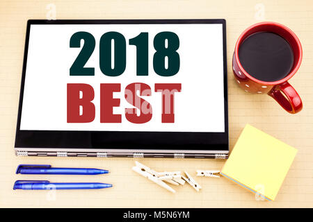Texte écrit à la main l'inspiration légende montrant 2018 meilleure. Pour l'examen du concept d'entreprise Choix Banque D'Images