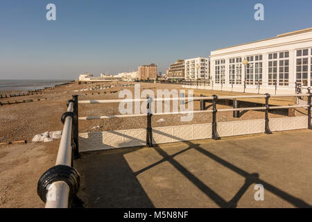 Vue ouest de jetée de Worthing, West Sussex, UK. Banque D'Images