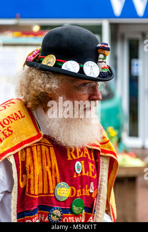 Un haut Morris Dancer au Folk Festival annuel de Lewes, Lewes, dans le Sussex, UK Banque D'Images