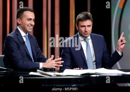 Luigi Di Maio e Alessandro Di Battista Roma 25/02/2018. Trasmissione plat 'Mezz'Ora dans piu' Rome 25 février 2018. Talk Show "ezz'Ora dans piu'. Foto Samantha Insidefoto Zucchi Banque D'Images