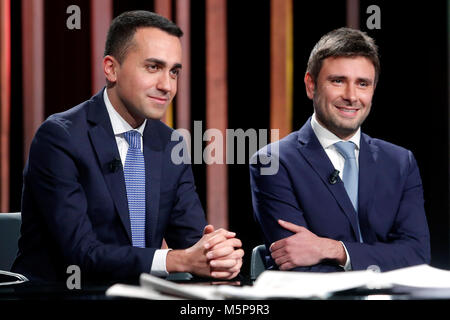 Luigi Di Maio e Alessandro Di Battista Roma 25/02/2018. Trasmissione plat 'Mezz'Ora dans piu' Rome 25 février 2018. Talk Show "ezz'Ora dans piu'. Foto Samantha Insidefoto Zucchi Banque D'Images