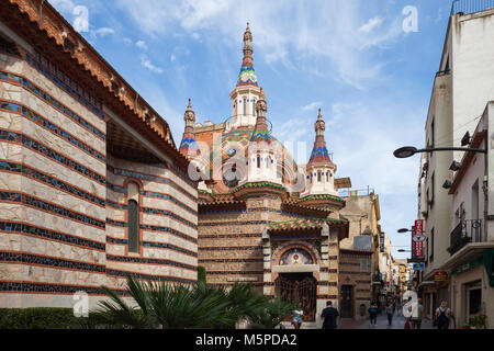 Église paroissiale de Sant Roma dans le centre-ville de Lloret de Mar en Catalogne, Espagne Banque D'Images