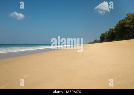 Hat Na Tai beach, dans la province de Phang Nga situé entre Khao Lak et au nord de l'île de Phuket Banque D'Images