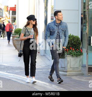 Mark Wright et sa femme Michelle Keegan aller faire du shopping au bosquet avec : Mark Wright, Michelle Keegan Où : Los Angeles, California, United States Quand : 25 Jan 2018 Credit : WENN Banque D'Images