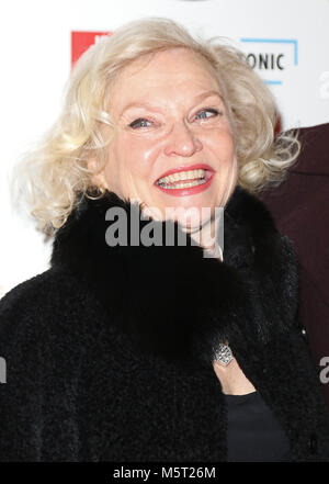 Londres, Royaume-Uni. Feb 25, 2018. Sandra Dickinson, WhatsOnStage Awards, Prince of Wales Theatre, Londres UK, 25 février 2018, photo de Richard Goldschmidt : Riche de crédit Gold/Alamy Live News Banque D'Images