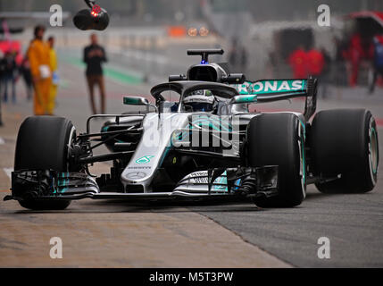 Barcelone, Espagne. 26 Février, 2018. La Mercedes de Valtteri Bottas lors des essais à l'Barcelona-Catalunya Circuit, le 25 février 2018, à Barcelone, Espagne. Más Información Gtres Crédit : Comuniación sur ligne, S.L./Alamy Live News Banque D'Images