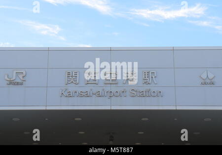 La gare de l'aéroport international de Kansai à Osaka Japon signalisation Banque D'Images