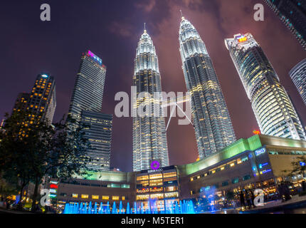 Kuala Lumpur - Tours Petronas KLCC Park - Malaisie Banque D'Images