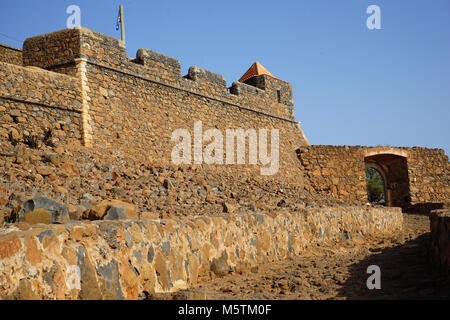 Mur extérieur et porte de Fort Real de São Filipe, Cidade Velha, l'île de Santiago, Cap-Vert Banque D'Images