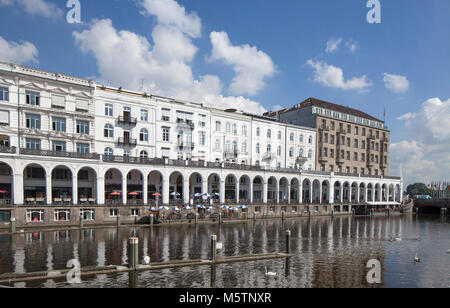 Alsterarkaden, Kleine Alster, Hamburg, Germany, Europe Banque D'Images