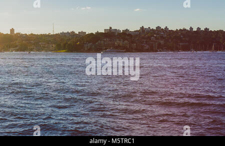 SYDNEY, AUSTRALIE - Juillet 7th, 2013 : la baie de Sydney comme vu du ferry Banque D'Images