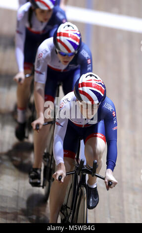 Laura Kenny avec ses coéquipiers du GO Cyclisme femmes équipe endurance pendant une session de formation au Centre National de cyclisme de la HSBC, Manchester. Banque D'Images