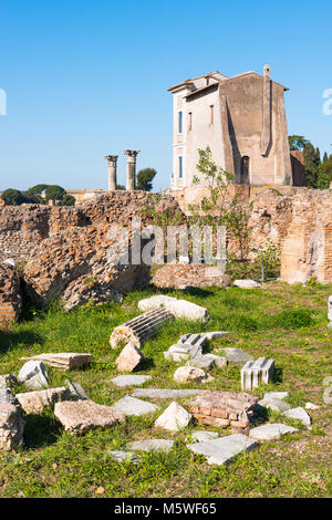 Ruines romaines sur la colline du Palatin, Rome, Latium, Italie. Banque D'Images