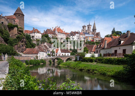 Semur-en-Auxois Côte-d'Or Bourgogne-Franche Comte-France Banque D'Images