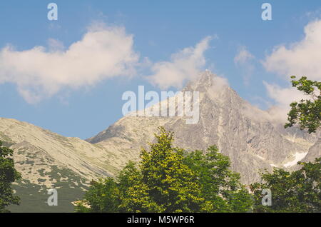 Pic Lomnicky avec de Hautes Tatras Slovaquie Observatoire