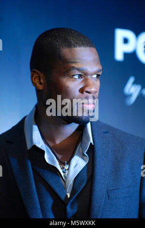 Curtis '50 Cent' Jackson lance son nouveau Cologne 'Power By 50 Cent' chez Macy's à Los Angeles le 11 novembre 2009. Banque D'Images