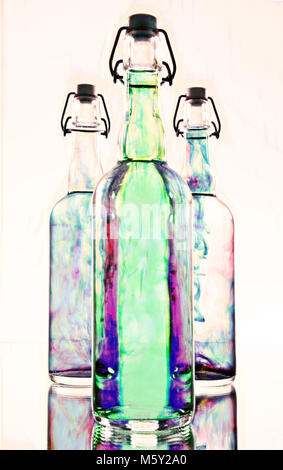 Bouteilles High Key et couleur Banque D'Images