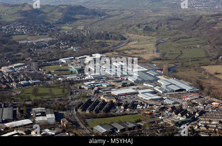 Vue aérienne de dur Ings Road et l'aire Vallée à Keighley, West Yorkshire, Royaume-Uni Banque D'Images