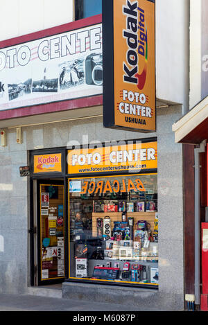 Foto numérique Kodak Center magasin de vente en Port d'expédition d'Ushuaia, Argentine Banque D'Images