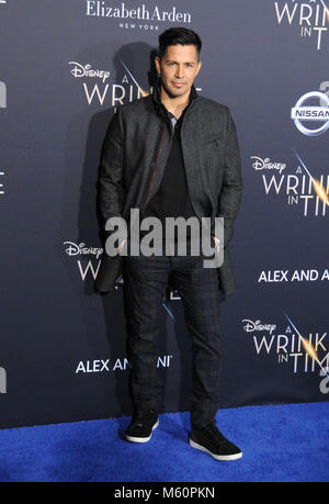 Los Angeles, USA. Feb 26, 2018. L'acteur Jay Hernandez assiste à la première mondiale du Disney's' 'une ride dans le temps" au El Capitan Theatre Le 26 février 2018 à Los Angeles, Californie. Photo de Barry King/Alamy Live News Banque D'Images