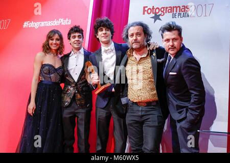 Javier Ambrossi et Javier Calvo recives le Magazine cinema awards 2017 Prix Fotogramas, Prix Fotogramas de Plata 2017, le 26 février 2017 à Madrid, Espagne. Photo : Oscar J. Barroso / AFP7 Cordon Press Banque D'Images