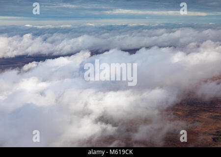 Vol au-dessus des nuages Banque D'Images