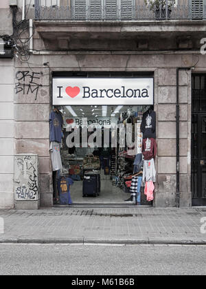 Barcelone, Espagne-19 février 2018 : J'adore Barcelone boutique de souvenirs à la rue de La Rambla Banque D'Images