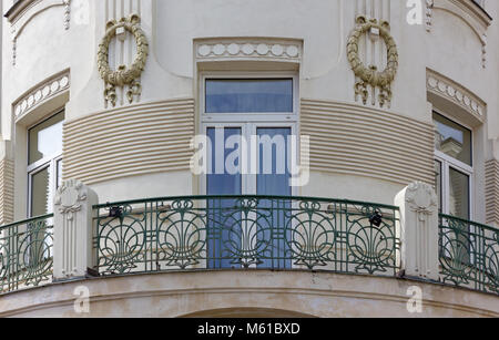 Gros plan sur la façade d'un bâtiment Art Nouveau à Ljubljana, Slovénie Banque D'Images