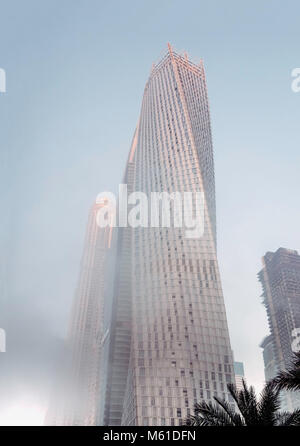 Une image de la Misty Cayan Tower dans la marina de Dubaï aux Émirats arabes unis, au Moyen-Orient. Banque D'Images