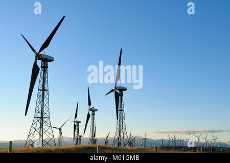 Générateur de l'usine de Cowley Ridge wind turbines, Cowley, Alberta, Canada Banque D'Images