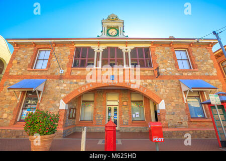 York, l'Australie - Dec 25, 2017 : Le bureau de poste de New York construit en 1893 avec l'horloge d'origine, l'État de New York, une ville historique et touristique populaire est de Perth.La plus ancienne et la première colonie à l'intérieur des terres dans l'ouest de l'Australie. Banque D'Images