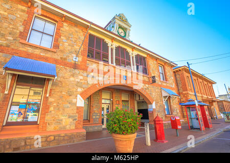 York, l'Australie - Dec 25, 2017 : New York vue du bureau de poste construit en 1893 avec l'horloge d'origine, l'État de New York, une ville historique et touristique populaire est de Perth.La plus ancienne et la première colonie à l'intérieur des terres en WA. Banque D'Images