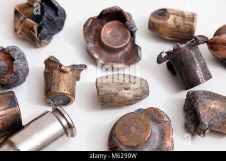 Différents types de projectiles (balles passé récupéré) montrant l'explosion (extension) - USA Banque D'Images