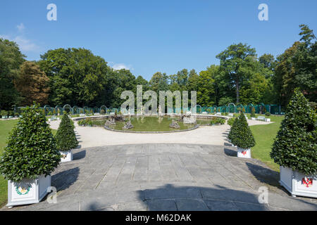 Bassin supérieur du nouveau Palais, l'Ermitage (Ermitage), Bayreuth, d'un parc historique datant de 1715 Banque D'Images