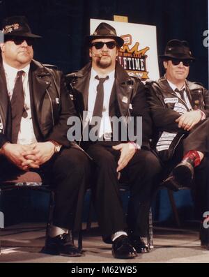 1997 DOSSIER PHOTO John Goodman, James Belushi, Dan Aykroyd, James Brown 1997 Photo de John Barrett-PHOTOlink Banque D'Images