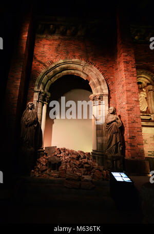 Reconstruction de la paroi latérale de la cathédrale Urakami détruite par la bombe atomique sur Nagasaki. Banque D'Images