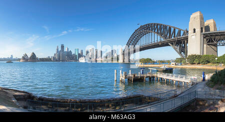 Sydney Harbour Bridge et skyline, Sydney, New South Wales, Australia Banque D'Images