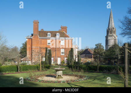 Welford Park country house, jardin et l'église de welford st. Gregory, dans le Berkshire, Royaume-Uni Banque D'Images