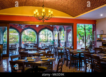 L'intérieur du restaurant mexicain Banque D'Images