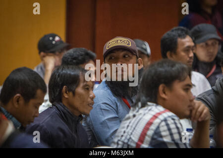 Le centre de Jakarta, Jakarta, Indonésie. 14Th Nov, 2012. Les gens assistent à un événement de réconciliation à l'Hotel Borobudur Jakarta, Indonésie Le 28 février 2018. Le gouvernement indonésien a organisé la rencontre entre d'anciens terroristes et les survivants d'attaques terroristes comme l'occasion pour d'anciens terroristes de s'excuser auprès de victimes. Afriadi Hikmal Crédit : Fil/ZUMA/Alamy Live News Banque D'Images