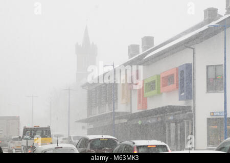 Denny, Ecosse, Royaume-Uni. 28 Février, 2018. Le centre-ville de Denny touchés par le mauvais temps et la neige Crédit : Andrew McKenna/Alamy Live News Banque D'Images