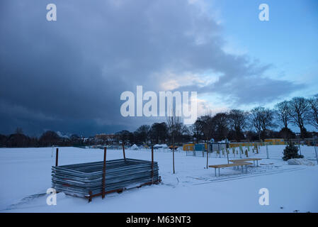 Edinburgh, Ecosse, Royaume-Uni. 28 Février, 2018. Une photo de la bête de l'Est dans la tempête plus Saughton Édimbourg Park en fin d'après-midi, à proximité de coucher du soleil. Credit : Iscotlanda/Alamy Live News Banque D'Images