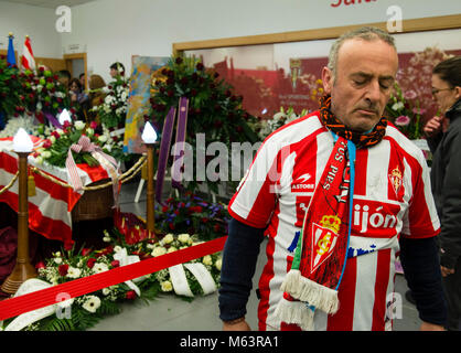 Gijon, Espagne. 28 Février, 2018. Les funérailles d'un ancien joueur de football Enrique Castro Quini en Gijon Espagne Mercredi, 28 février, 2018. Más Información Gtres Crédit : Comuniación sur ligne, S.L./Alamy Live News Banque D'Images