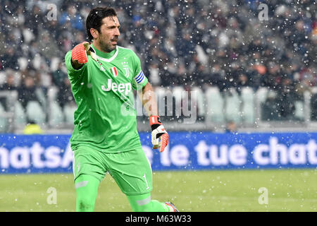 Turin, Italie. 28 Février, 2018. Gianluigi Buffon (Juventus),au cours de la Juventus contre l'Atalanta Coppa Italia, demi-finale, au Stade Allianz le 28 février 2018 à Turin, Italie. Crédit : Antonio Polia/Alamy Live News Banque D'Images