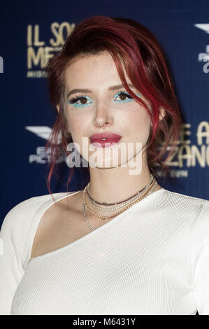 Bella Thorne assiste à la 'Il sole a mezzanotte - Soleil de Minuit