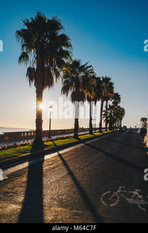 Matin dans les rues de Cascais, Portugal Banque D'Images