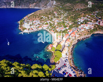 Village d'Assos en Grèce KEFALONIA Banque D'Images